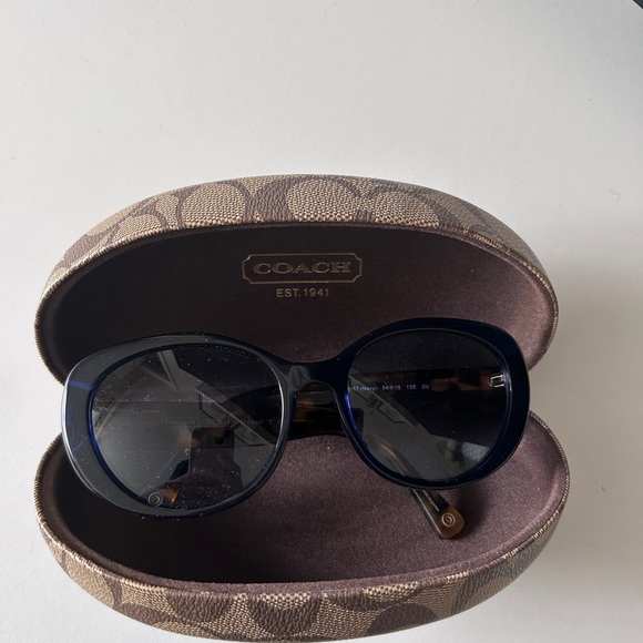 Coach sunglasses - Picture 4 of 4